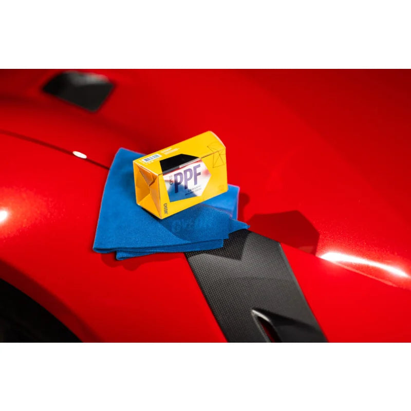 GYEON Q² PPF EVO Folienversiegelung 50 ml mit Applikatorpad und Velourstüchern