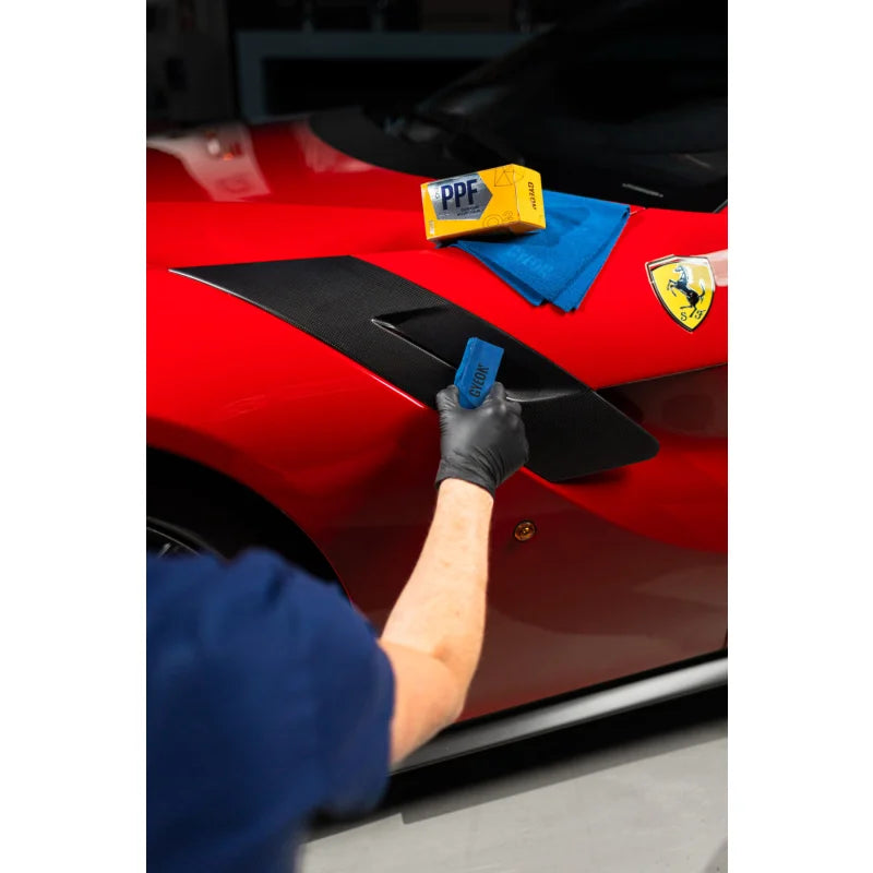 GYEON Q² PPF EVO Folienversiegelung 50 ml mit Applikatorpad und Velourstüchern