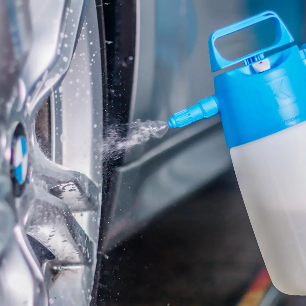 Pumpsprühgerät IK ALK 1,5 mit verstellbaren Düsen und transparentem Tank