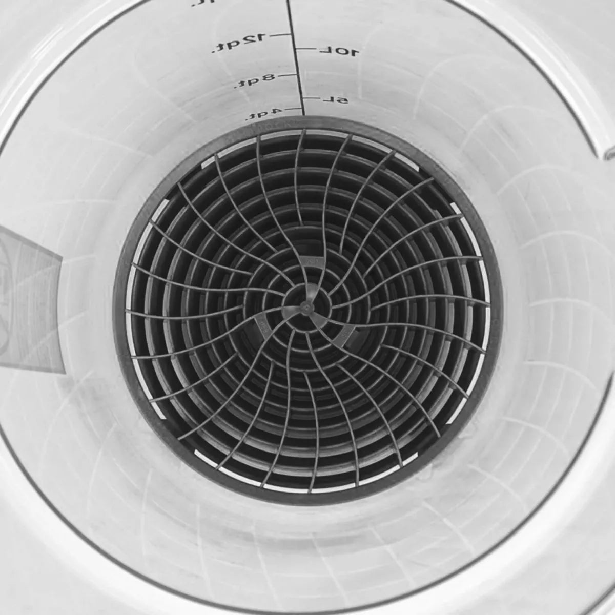 Dirt Lock Filtersystem eingesetzt in Wascheimer